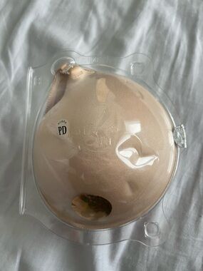 NuBra Adhesive Strapless Push-Up Bra - Cup size D